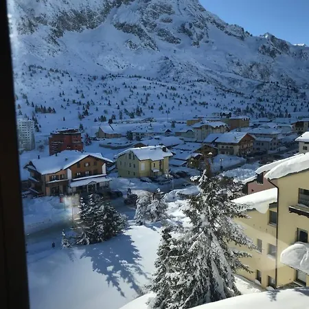 Appartamento Vacanza Top Residence Tonalepass Exterior foto